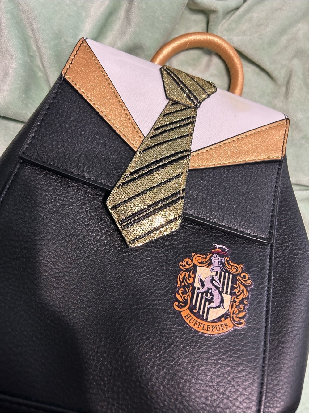 Danielle Nicole Harry Potter Hufflepuff Uniform Mini Backpack Sequin tie Gold - Picture 4 of 11